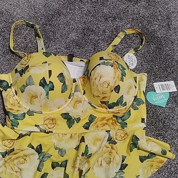 Torrid swim top - Picture 3 of 3